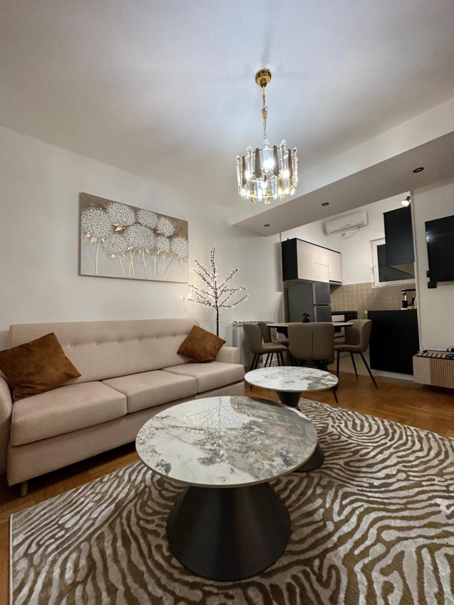 Apartment Mocha